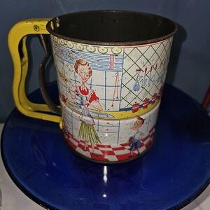 Vintage Androck Hand Sifter